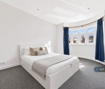 4 bedroom terraced house to rent - Photo 3