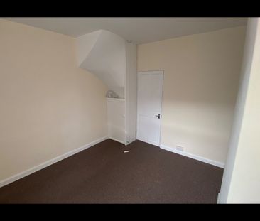 3 Bed Terraced House, Gawthorne Street, NG7 - Photo 4