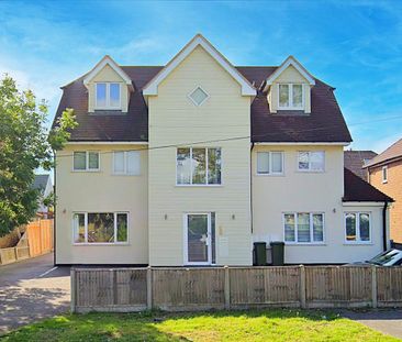 2 bed flat to rent in Rayleigh Road, Hutton, CM13 - Photo 5