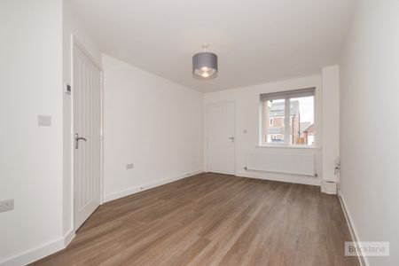 Gamble Avenue, Leicester, Fleckney - Photo 3