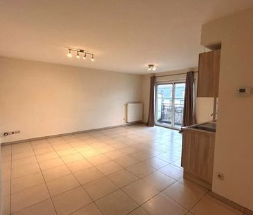 Appartement te huur - Photo 1