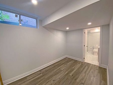 For Lease - 4230 Fuller Crescent, Burlington, Ontario - Photo 3