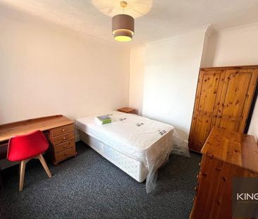 4 bedroom terraced house to rent - Photo 5