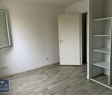 Location Appartement 2 pièces 53m² PECQUENCOURT 59146 - Photo 3