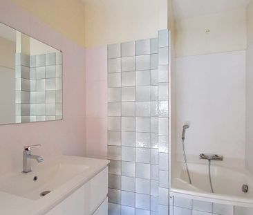 Location Maison 3 pièces 59m² REALMONT 81120 - Photo 2