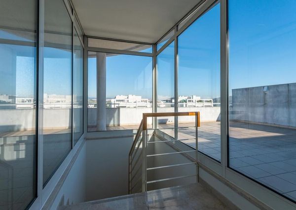 3 Bedroom Apartment with a view, Fórum Oeiras, Oeiras