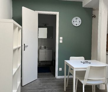 Location Appartement 1 pièce 21m² - Photo 3