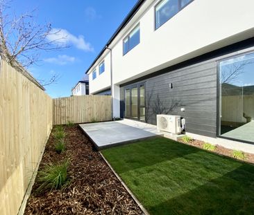 2/52 Hills Road, Edgeware - Photo 2