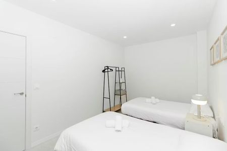 Carrer del Doctor Josep Juan Dómine, Valencia, Valencian Community 46011 - Photo 2