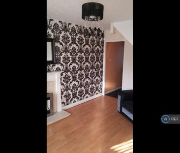 2 bedroom semi-detached house to rent - Photo 2