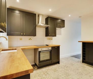 2 bedroom terraced house to rent - Photo 6