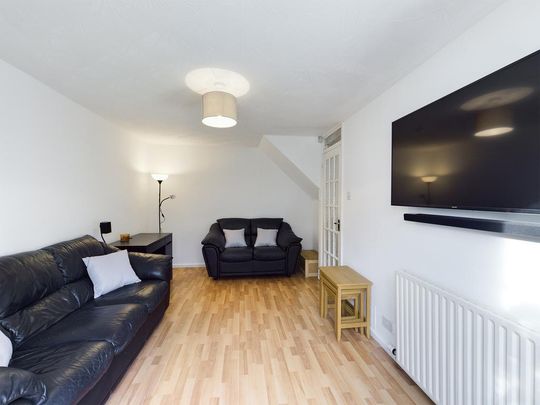 2 bedroom semi-detached house to rent - Photo 1