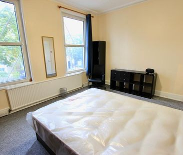5 Bed Terraced House, Blackstock Road, N4 - Photo 3