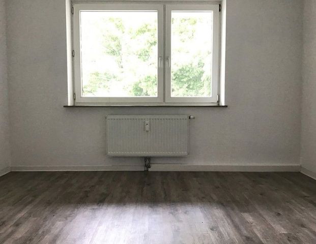 Bezugsfertige 2-Zimmer-Wohnung in ruhiger und gepflegter Lage mit Balkon! - Foto 1