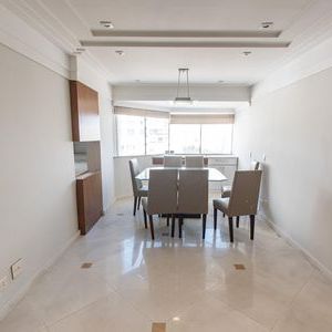 Apartamento para alugar com 199m², 3 quartos e sem vaga - Foto 2