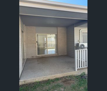 21 Blaxland Court, Glen Eden, Qld 4680 - Photo 5