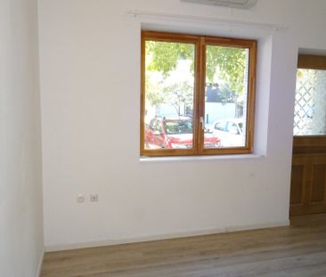 Location Appartement 2 pièces 46m² TOURNON SUR RHONE 07300 - Photo 4