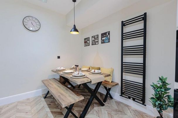 6 bedroom house of multiple occupation to rent - Photo 1