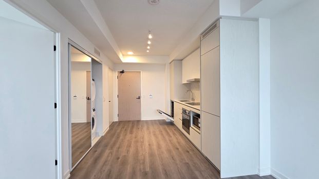 For Lease - 28 Interchange Way Unit# 3711, Vaughan, Ontario - Photo 1