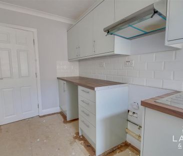 2 bedroom flat to rent - Photo 6