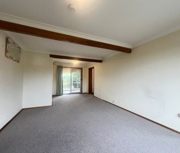 Large Family Home - Photo 2