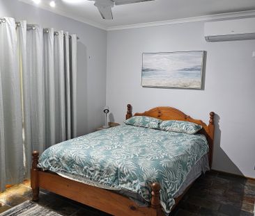 Bentley Park - Photo 2