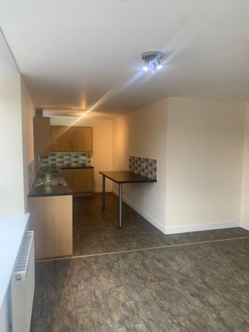 1 Bed Flat, Bradfield Road, S6 - Photo 2