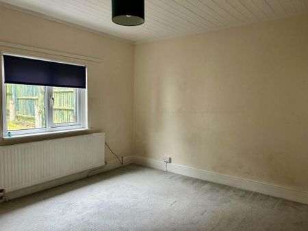 3 bedroom bungalow to rent - Photo 2