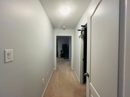 For Lease - 7881 Hackberry Trail, Niagara Falls, Ontario - Photo 3