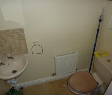 2 bedroom townhouse to rent - Photo 2