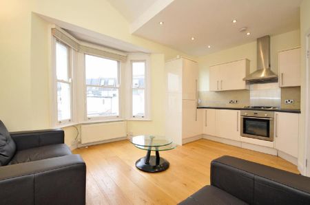 St Elmo Road, Shepherds Bush, London - Photo 2