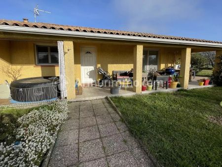 Location Maison 4 pièces 92 m2 à Bessières - Photo 3