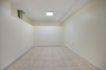 For Lease - 246 Niagara Street Unit# Lower, Toronto, Ontario - Photo 2