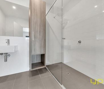 Modern and Convenient Open Plan Living - Photo 6