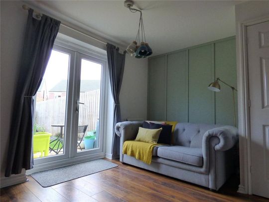 3 bedroom terraced house to rent - Photo 1