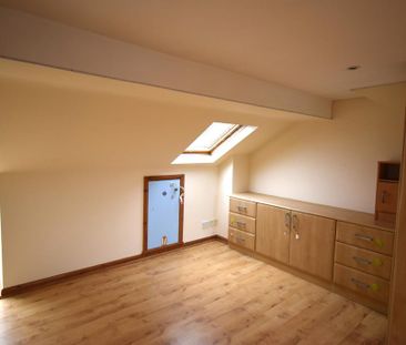 4 bedroom terraced house to rent - Photo 4