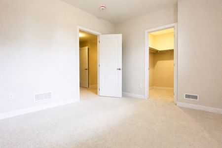 For Lease - 215 SPECKLED ALDER Row, Barrhaven, Ontario - Photo 5