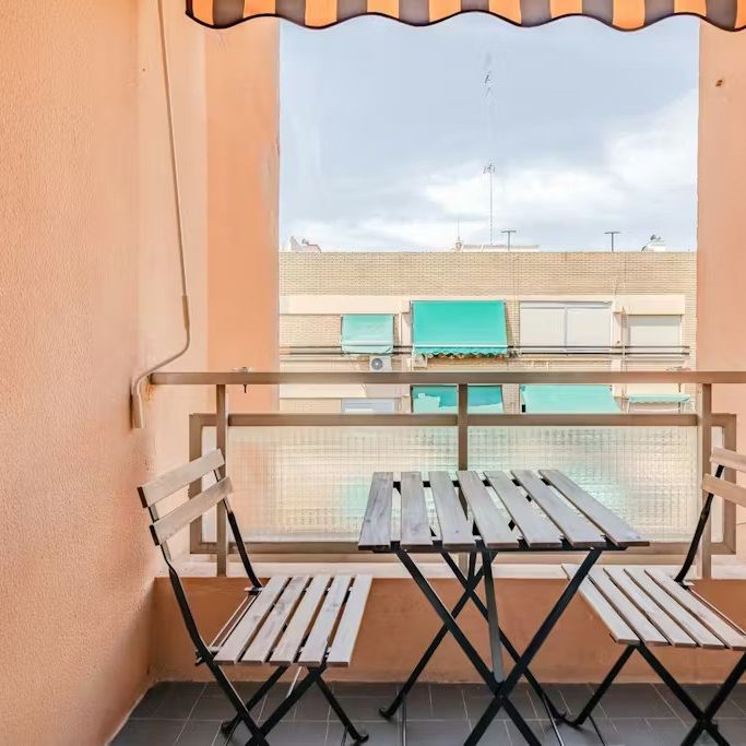 Carrer de Miguel Servet, Valencia, Valencian Community 46015 - Photo 1