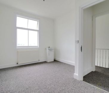 4 bedroom maisonette to rent - Photo 3