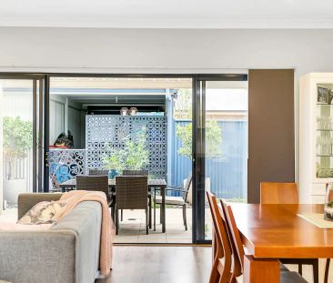 “Lovely home for rent in Mawson Lakes!” - Photo 3