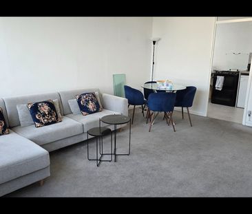 Room in a Shared Flat, Dundasvale Court, G4 - Photo 2