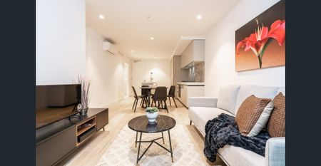 Fully Furnished 2 Bedroom and 2 Bathroom and 1 Carpark Apartment @Southbank - Photo 3