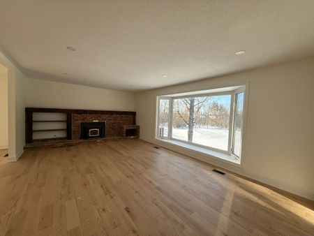 For Lease - 4038 Carp Road, Carp - Huntley Ward, Ontario - Photo 2