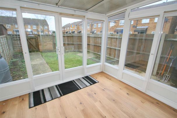2 bedroom end of terrace house to rent - Photo 1