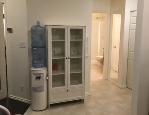 One Bedroom + Den Two Bathroom Furnished Apartment - Downtown Edmonton for Rent | 606 - 9707 105 Street Northwest, Edmonton - Photo 1