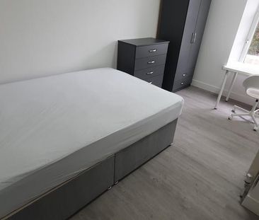 1 bedroom in a house share to rent - Photo 6