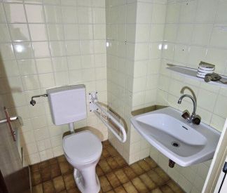 1 ZIMMERWOHNUNG MIT BALKON IN ABSOLUTER RUHELAGE - Photo 2