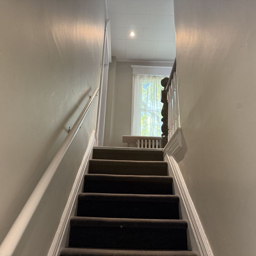 For Lease - 69 King Street Unit# Upper Level, Caledon, Ontario - Photo 1