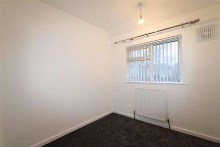 Broadstone Way, Bradford, BD4 - Photo 5