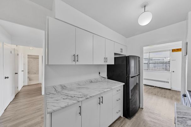 For Lease - 65 Thorncliffe Park Drive Unit# 1807, Toronto, Ontario - Photo 1